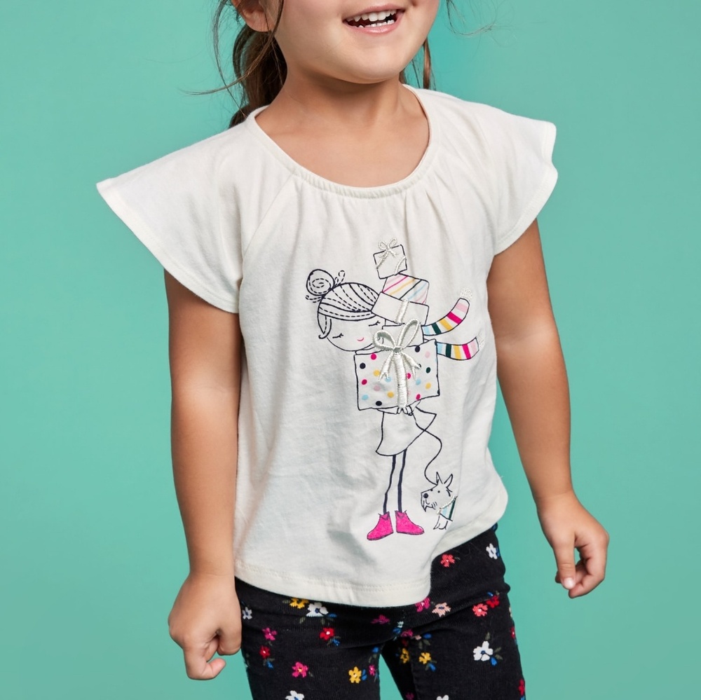 New tee with applique